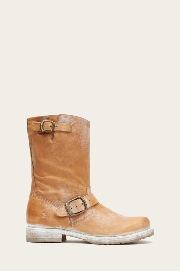 Tan