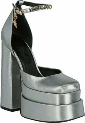 Versace - Image 2