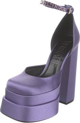 Versace - Image 2