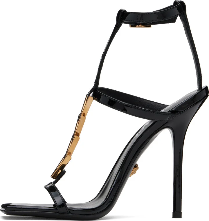 Versace Black V2025 Chain Patent 105 mm Heeled Sandals - Image 3