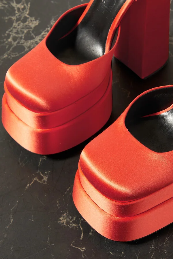 Versace - Medusa Aevitas Embellished Satin Platform Pumps - Red - Image 4