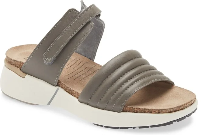 FOGGY GREY LEATHER