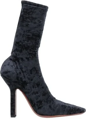 Vetements Woman Ankle boots