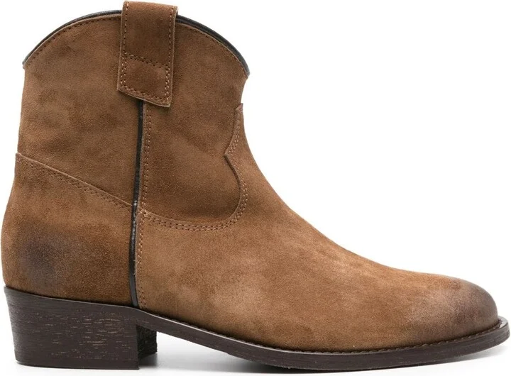 Via Roma 15 Suede Ankle Boot