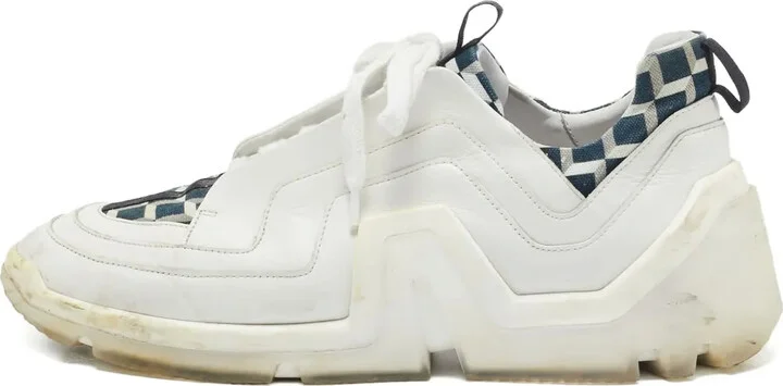 Vibe leather sneakers