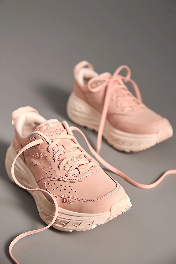 Vibrant Bloom Bondi L Sneakers - Image 2