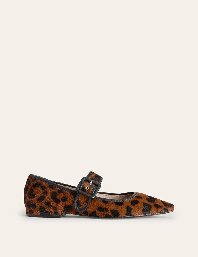 Vic Chisel Toe Mary Janes, Black Patent - Image 4
