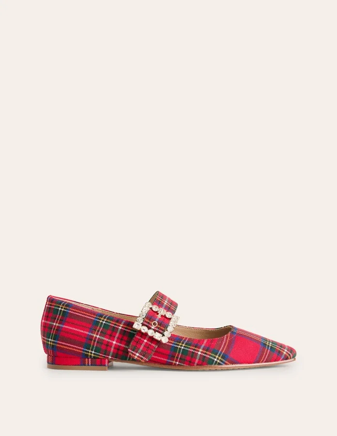 Vic Chisel Toe Mary Janes, Black Patent - Image 5