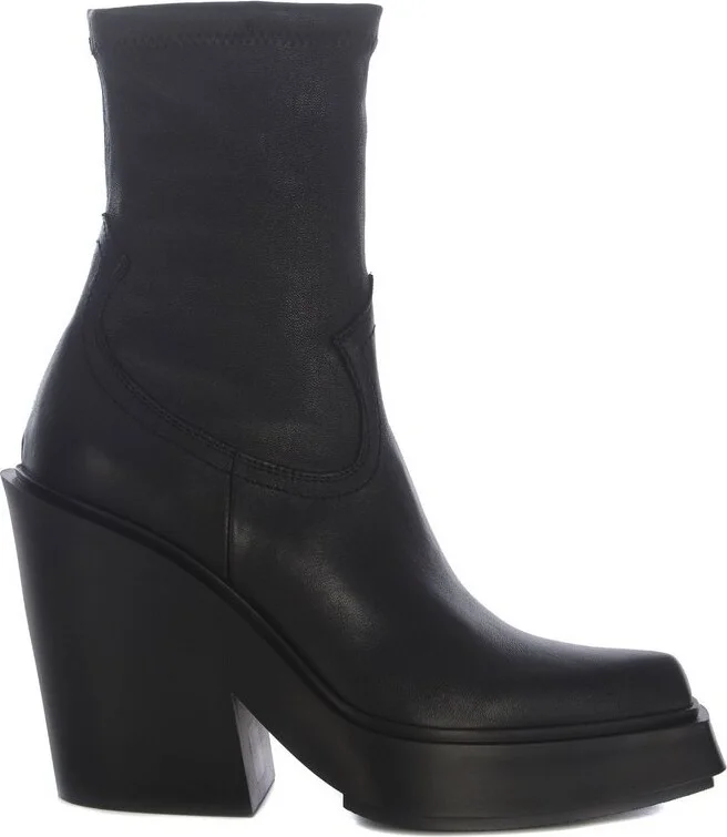 Vic Matie Pointed Toe Ankle Boots