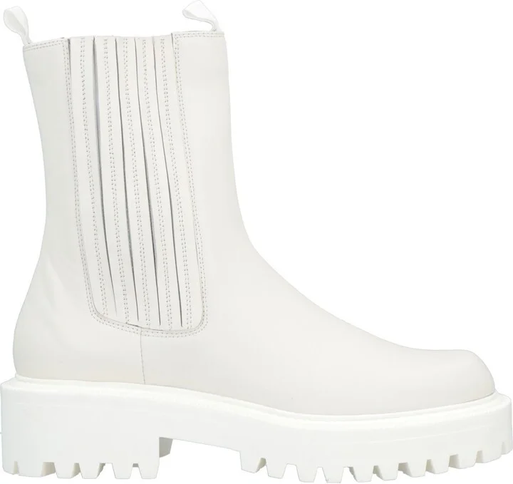 Vic Matiē Woman Ankle boots - Image 3