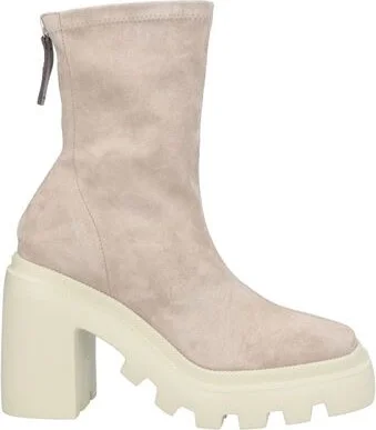 Vic Matiē Woman Ankle boots