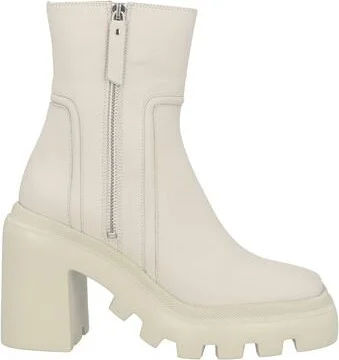 Vic Matiē Woman Ankle boots