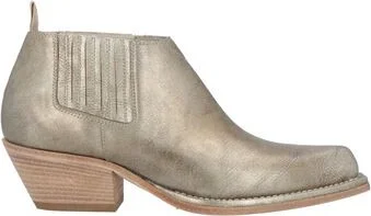 Vic Matiē Woman Ankle boots