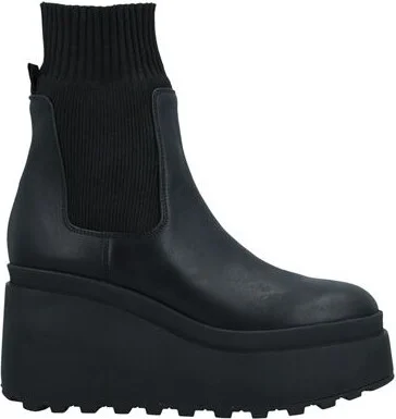 Vic Matiē Woman Ankle boots