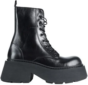 Vic Matiē Woman Ankle boots