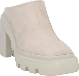 Vic Matiē Woman Mules & Clogs - Image 2