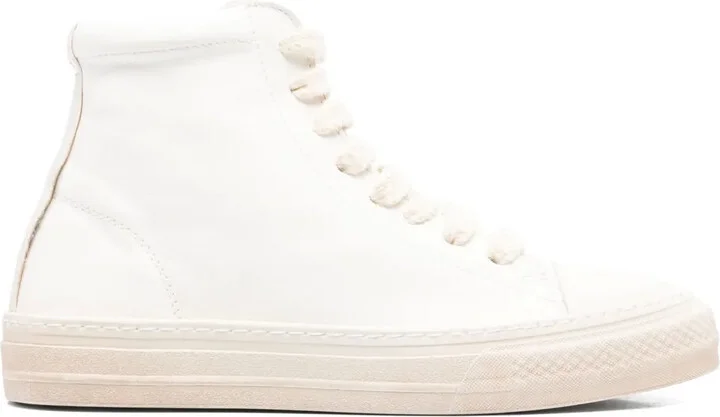 Vin sneakers