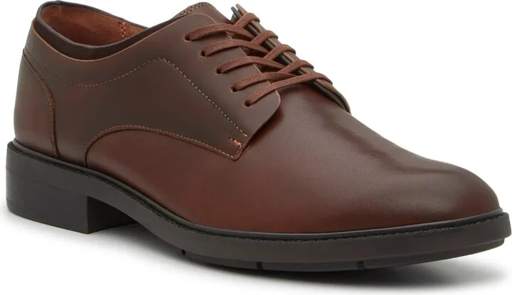 Vince Camuto Feryck Oxford