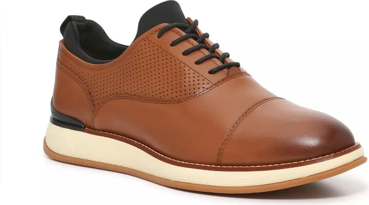 Vince Camuto Jaga Oxford