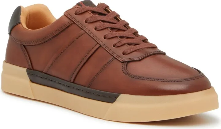 Vince Camuto Ryne Sneaker