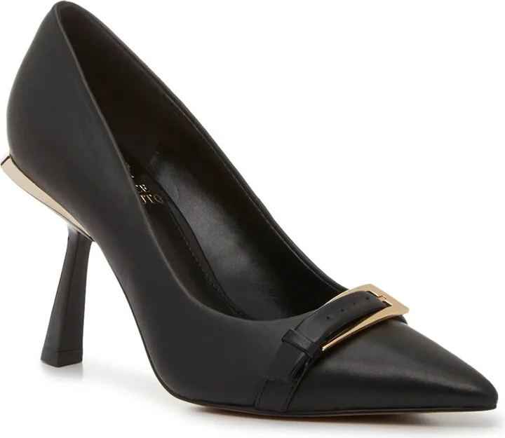 Vince Camuto Salddis Pump
