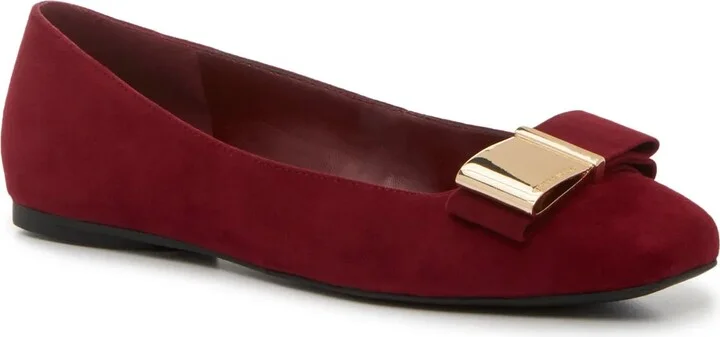 Vince Camuto Veriyla Flat