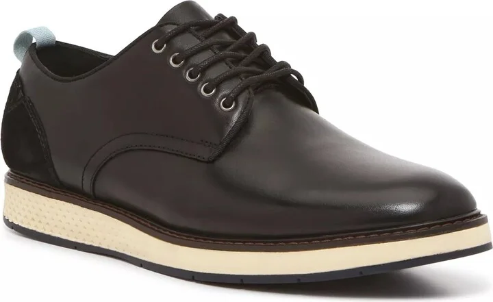 Vince Camuto Wide Width Elyas Oxford