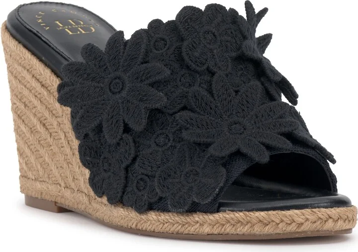 Vince Camuto x Laura Beverlin Daisy Wedge Mule - Image 3