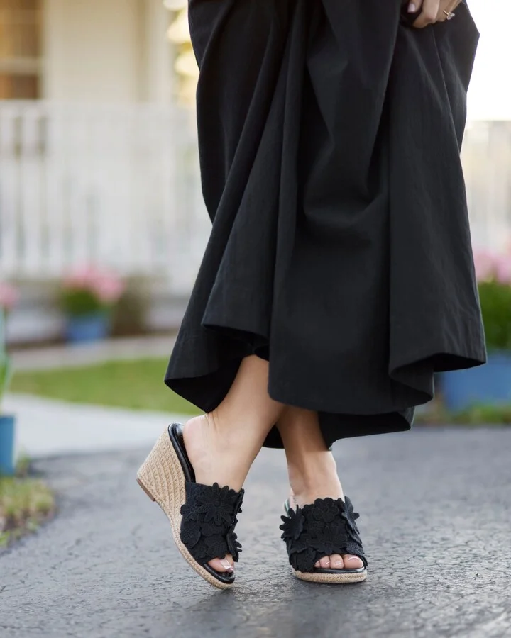 Vince Camuto x Laura Beverlin Daisy Wedge Mule - Image 2