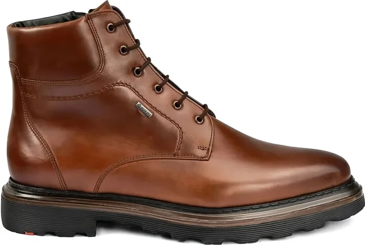 Vine lace-up desert boots