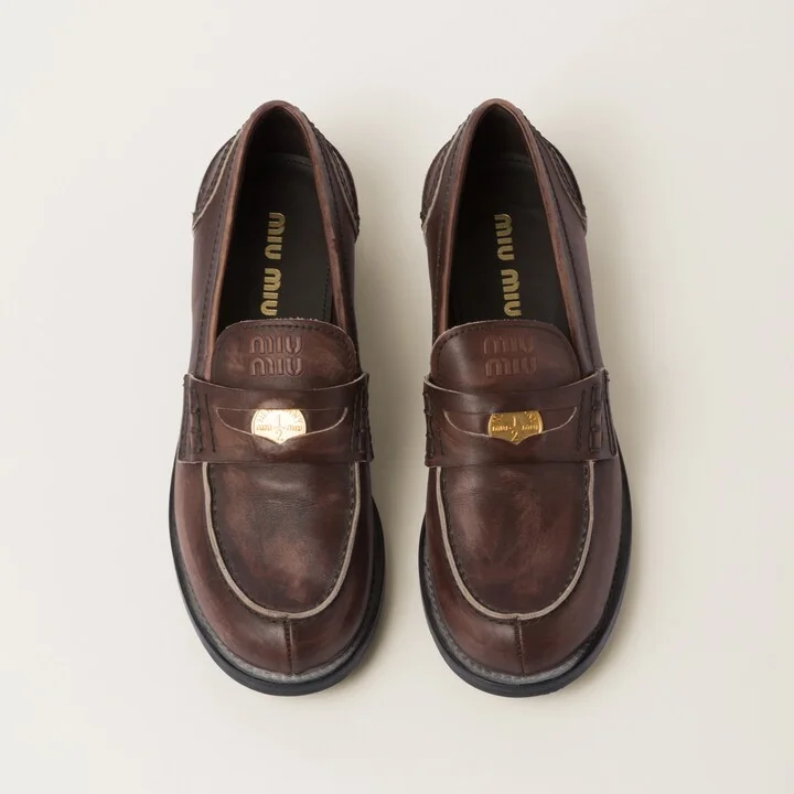 Vintage-effect leather penny loafers - Image 4