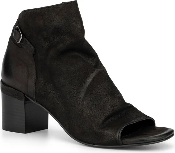 Vintage Foundry Co. Women's Sabrina Sandal - , BLACK