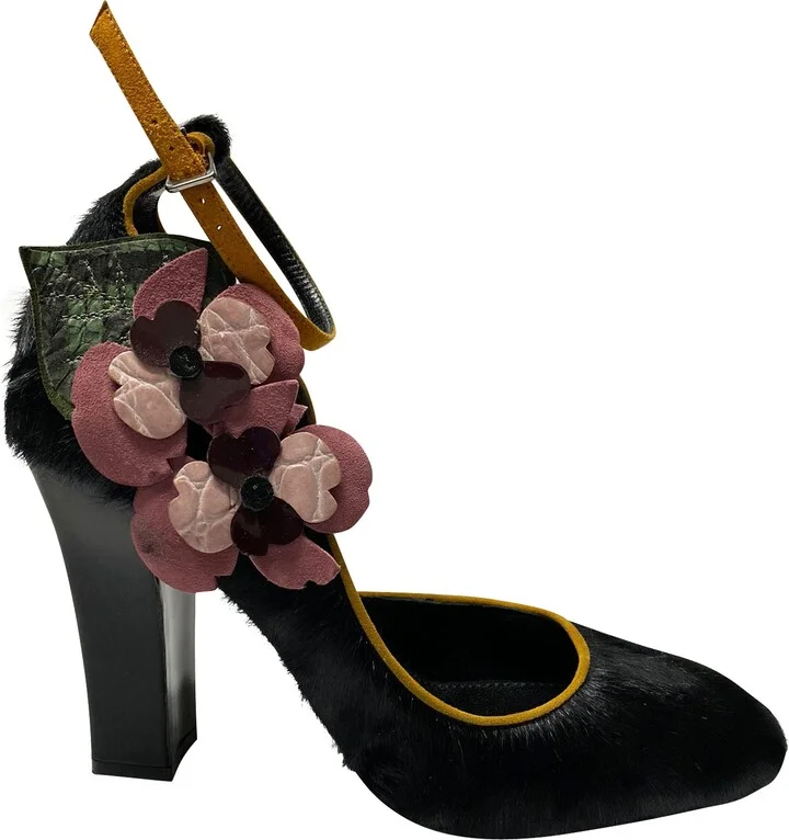 Violets For Your Fur Pumps in Black Fur