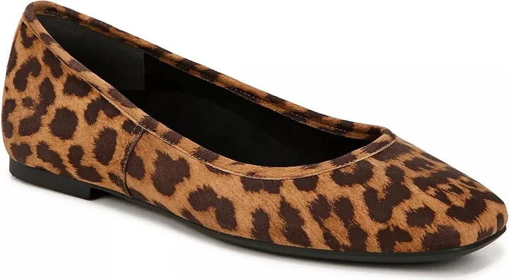 Dark Brown Leopard Print