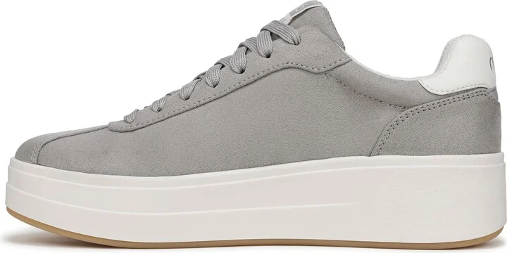 Viv Max Sneaker - Image 9
