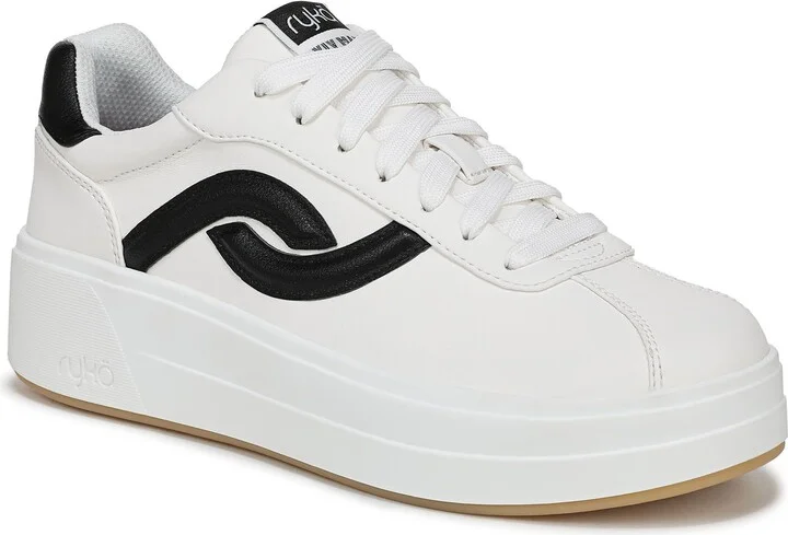 Viv Max Sneaker