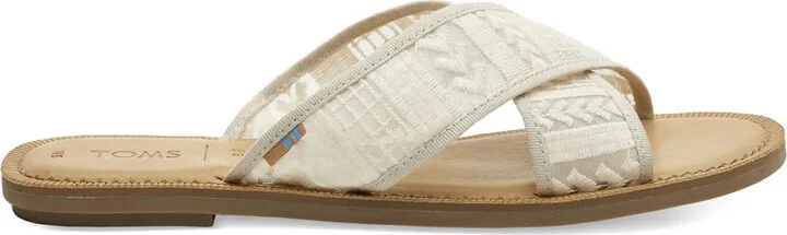 Viv "Natural Arrow" sandals