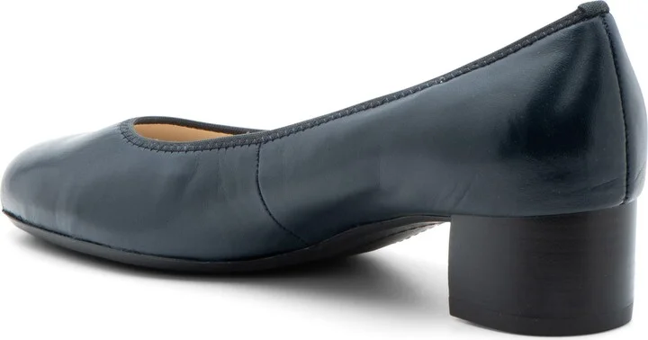 Vivian Pump - Image 9