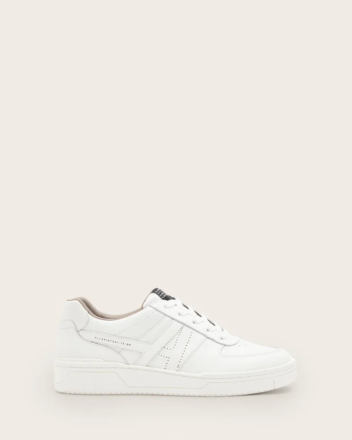Vix Low Top Round Toe Leather Sneakers