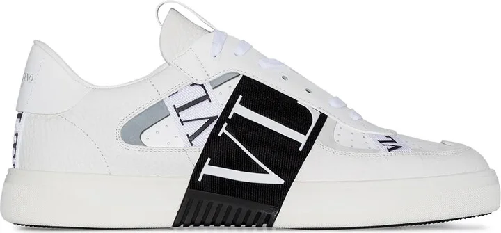 VL7N low-top leather sneakers