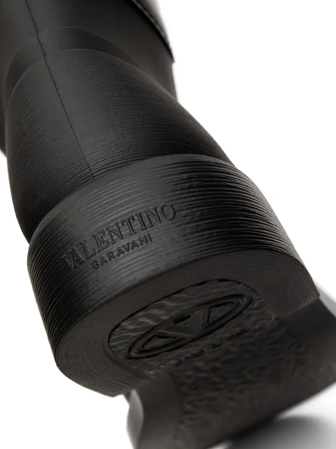 VLogo buckle boots - Image 5