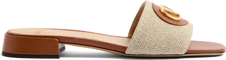VLogo sandals