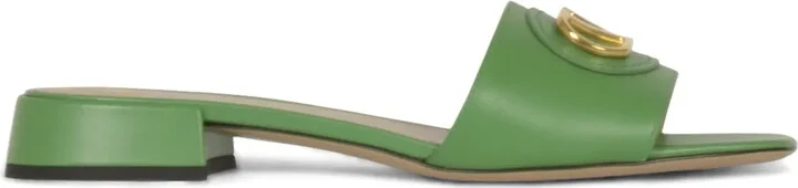 VLogo sandals
