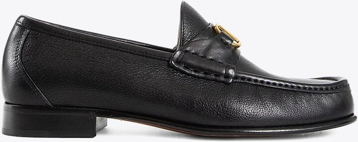 VLogo Signature Leather Loafers