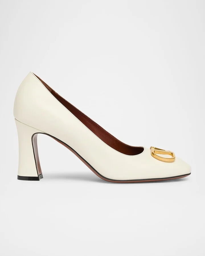 VLogo Signature Leather Pumps