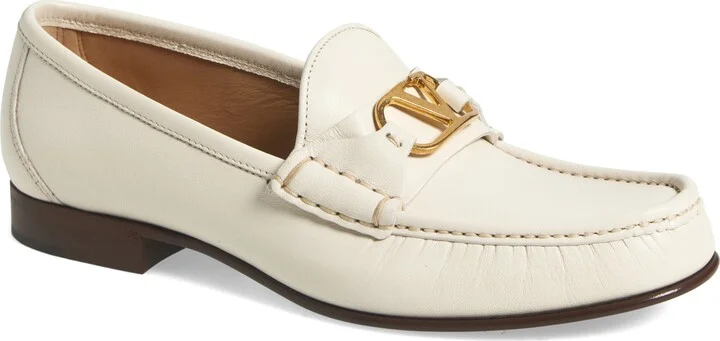 098 Ivory