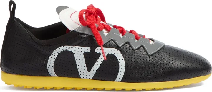 VLogo sneakers