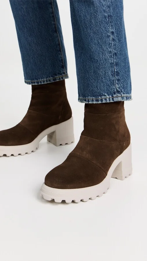 Voile Blanche Claire 01 Boots - Image 4