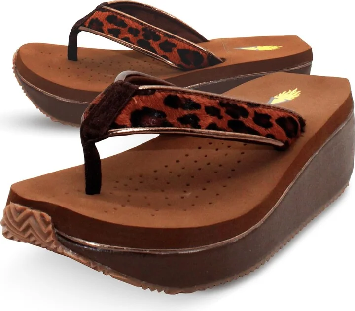 VOLATILE Neville Sandals for Women Featuring Soft Webbed Textile Thong Post