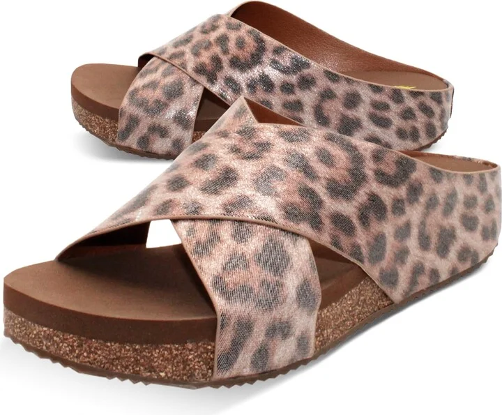 Bronze Leopard